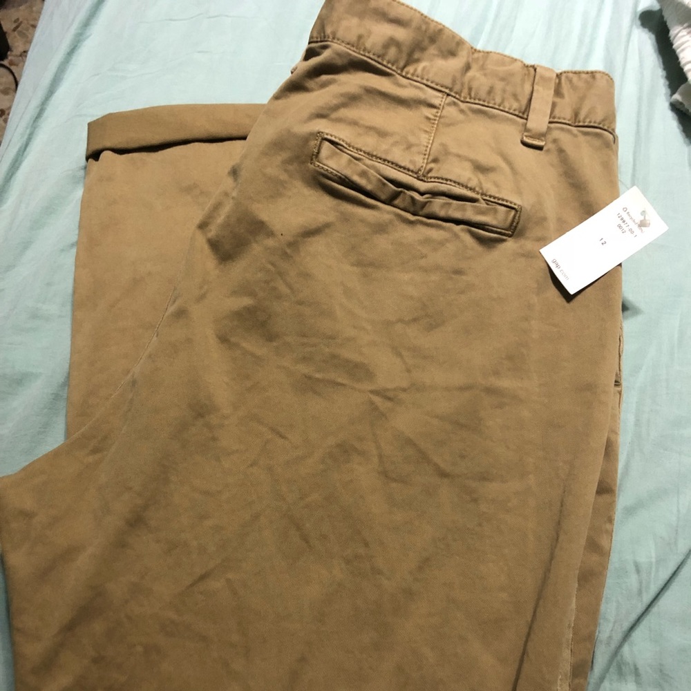 GAP ankle cropped khakis